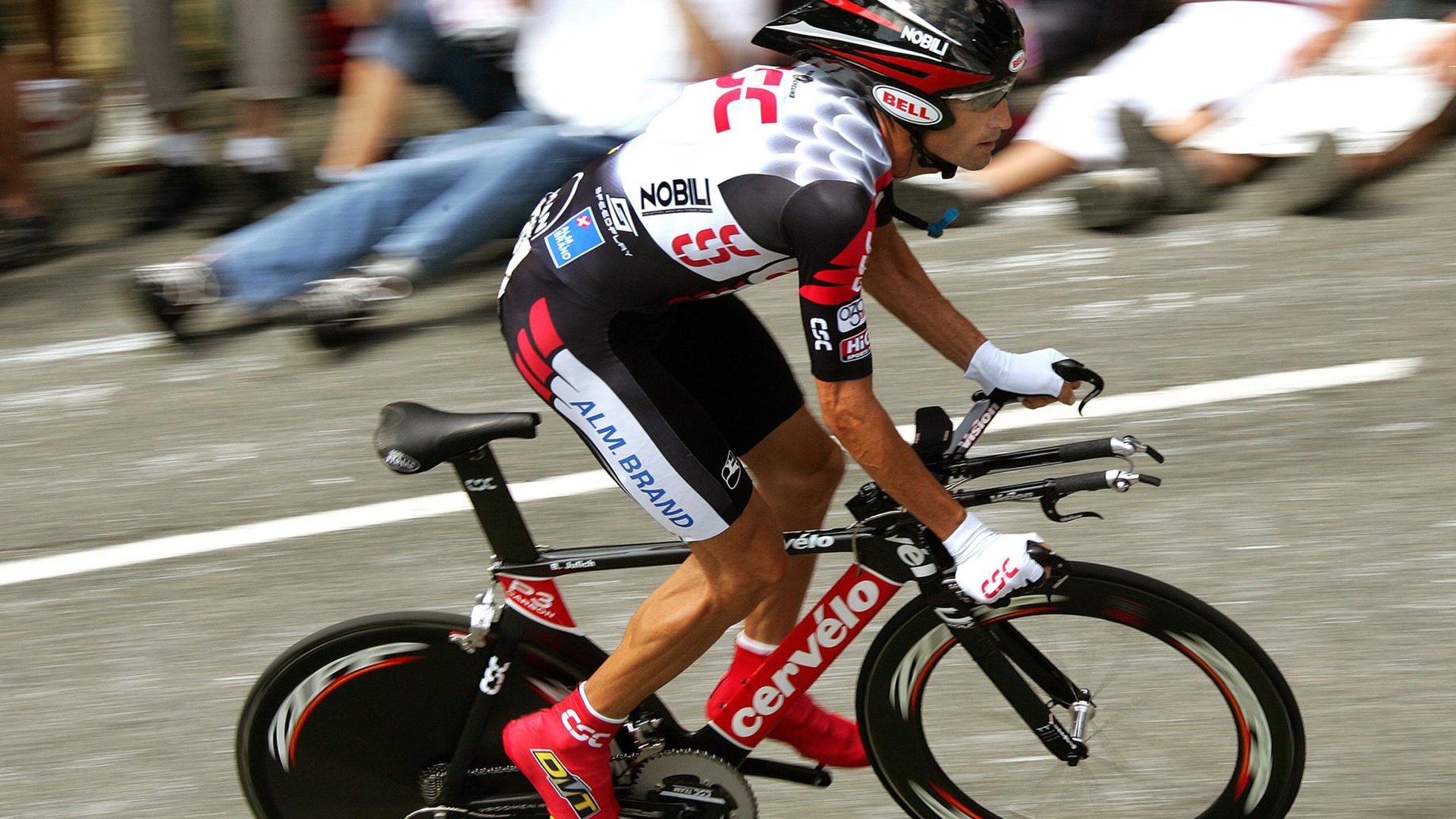 kaiyun 开云体育-拉拉维亚：与东契奇里夫斯共舞的篮球之路，再感恩爱德华兹的提携与认可